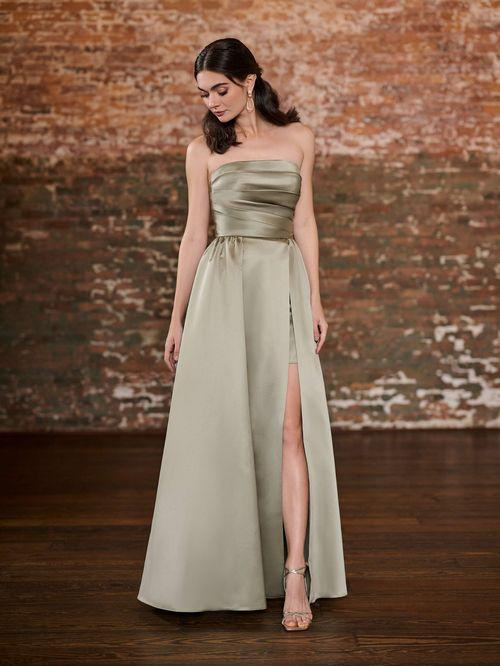 22243 Robe de demoiselle d’honneur en satin avec bustier drapé, fente et mini-jupe intégrée disponible en plusieurs couleurs – christianeboutique.com