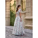 Robe à décolleté asymétrique-2.webp