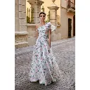 Robe à décolleté asymétrique-1.webp