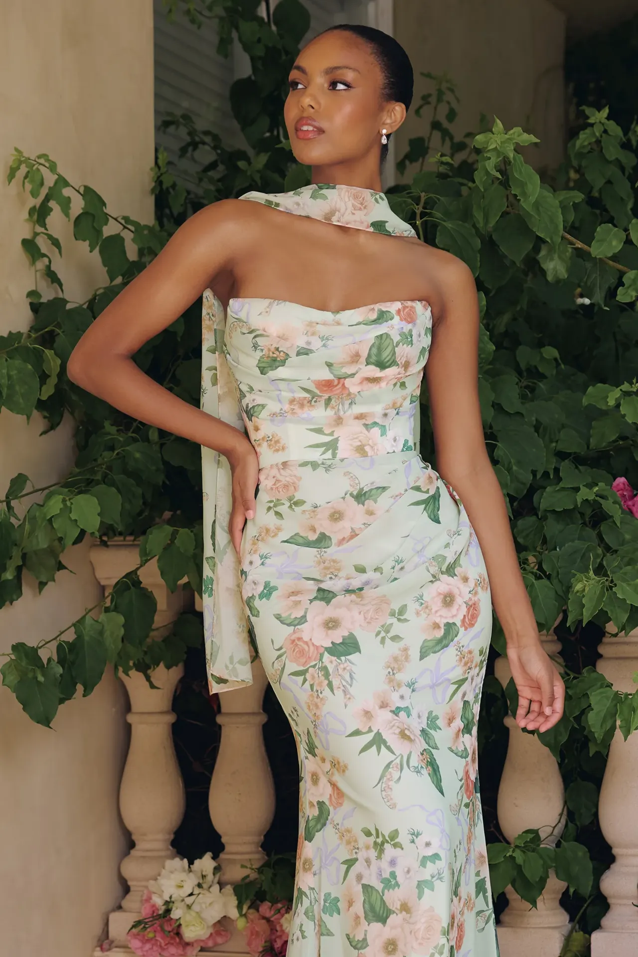 Robe longue fleurie bustier sirène romantique