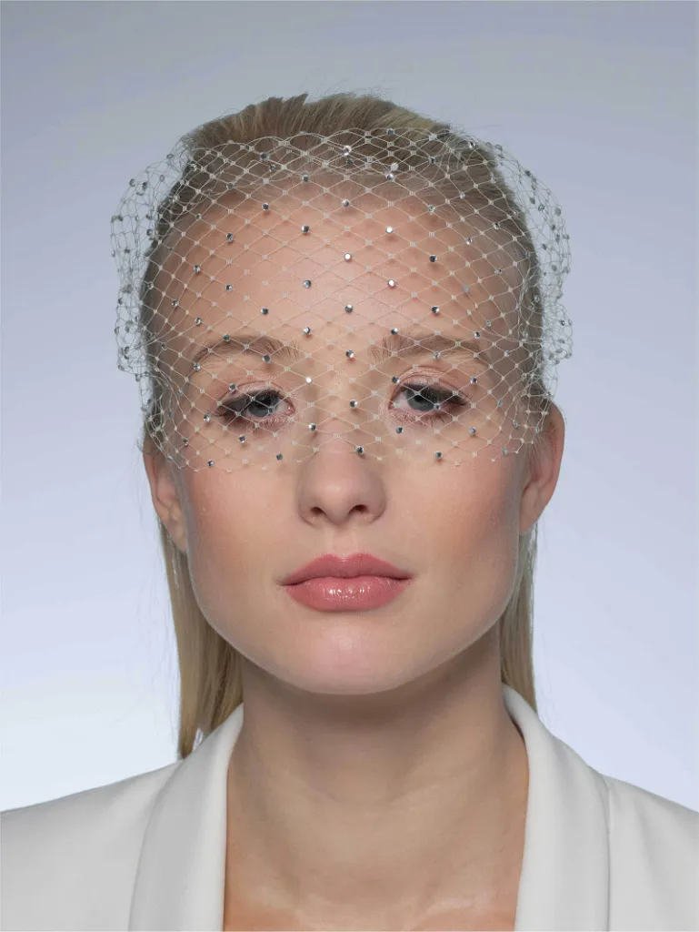 Voilette de mariée ornée de strass – P-76037